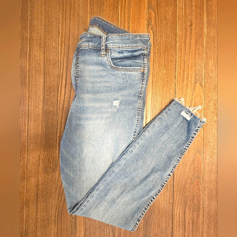 Kut from the Kloth Bhody Skinny High Rise Distressed Denim
